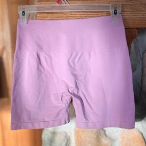 AUROLA Dream Workout Scrunch Shorts